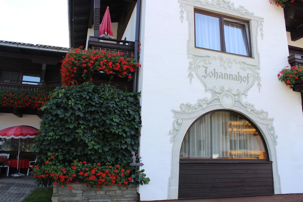 Johannahof Appartements Kaprun Room photo